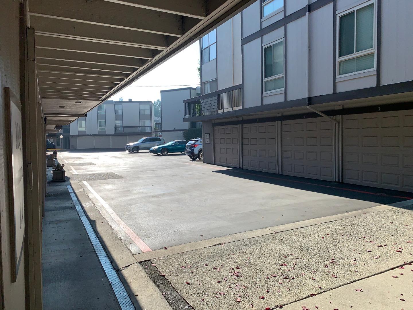2043 Sierra Road, Unit 1 Concord, CA 94518 - Photo 26 of 34 a view of a backyard of the house