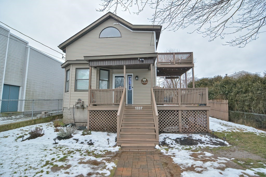 1337 Rodman Street Fall River, MA 02721 - Photo 1 of 28