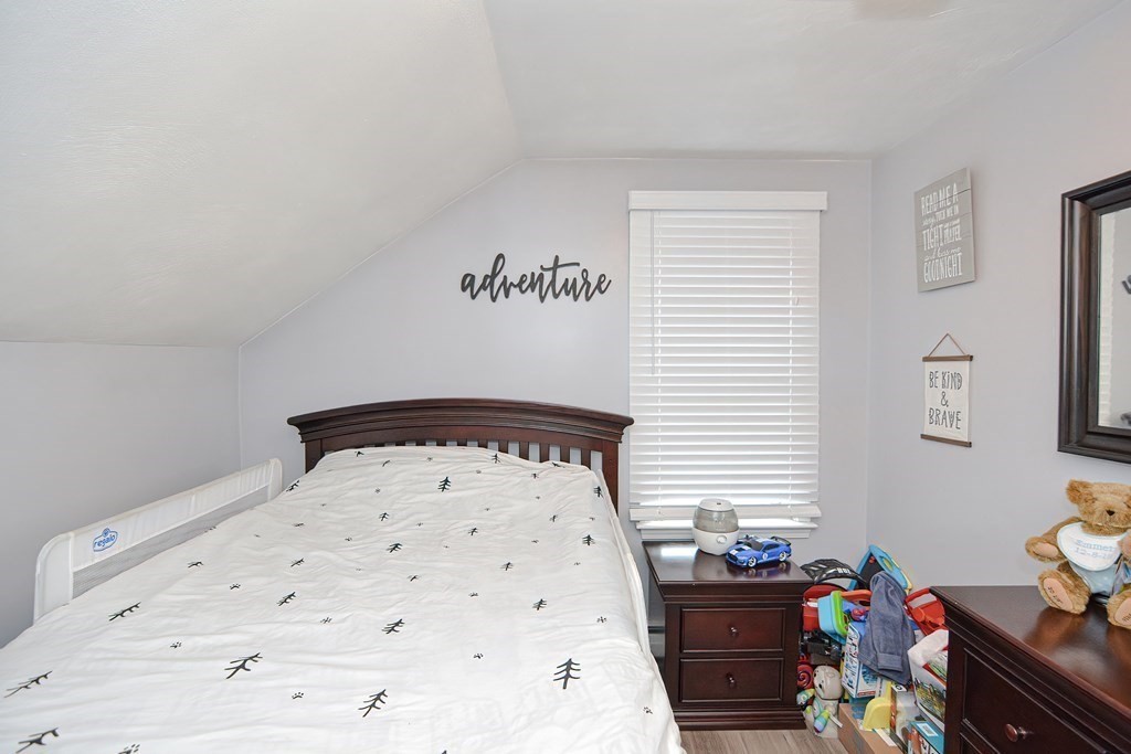 1337 Rodman Street Fall River, MA 02721 - Photo 13 of 28