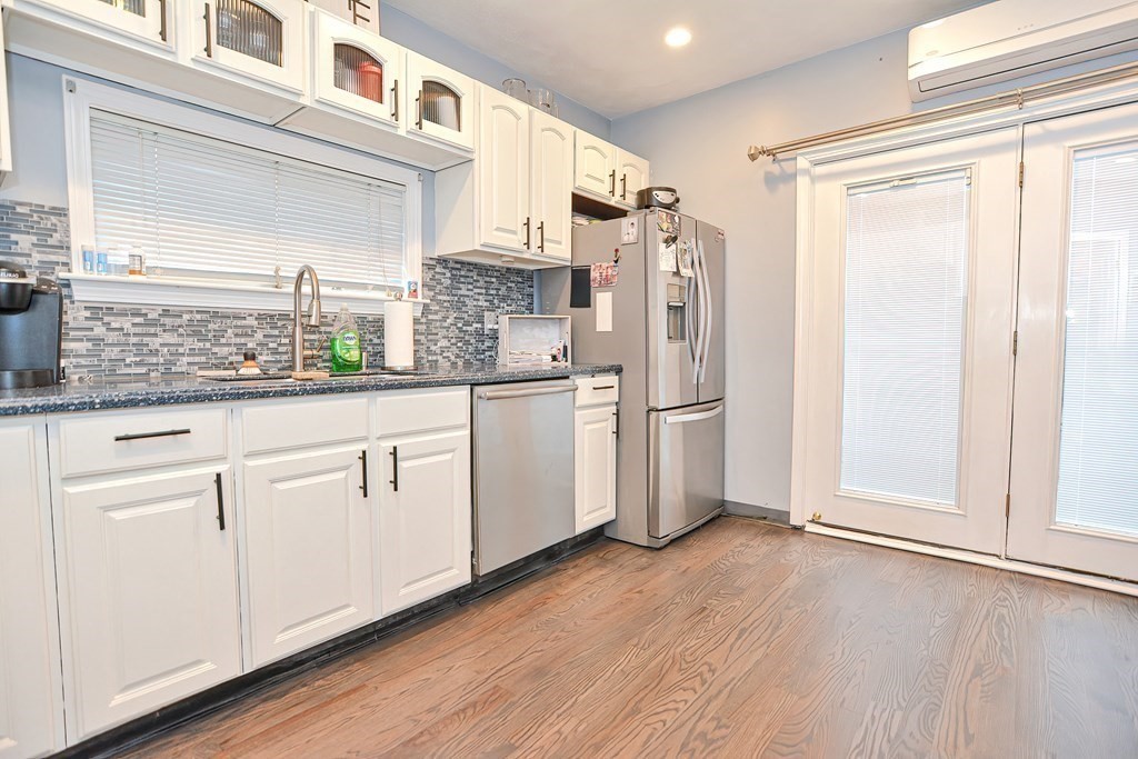 1337 Rodman Street Fall River, MA 02721 - Photo 6 of 28