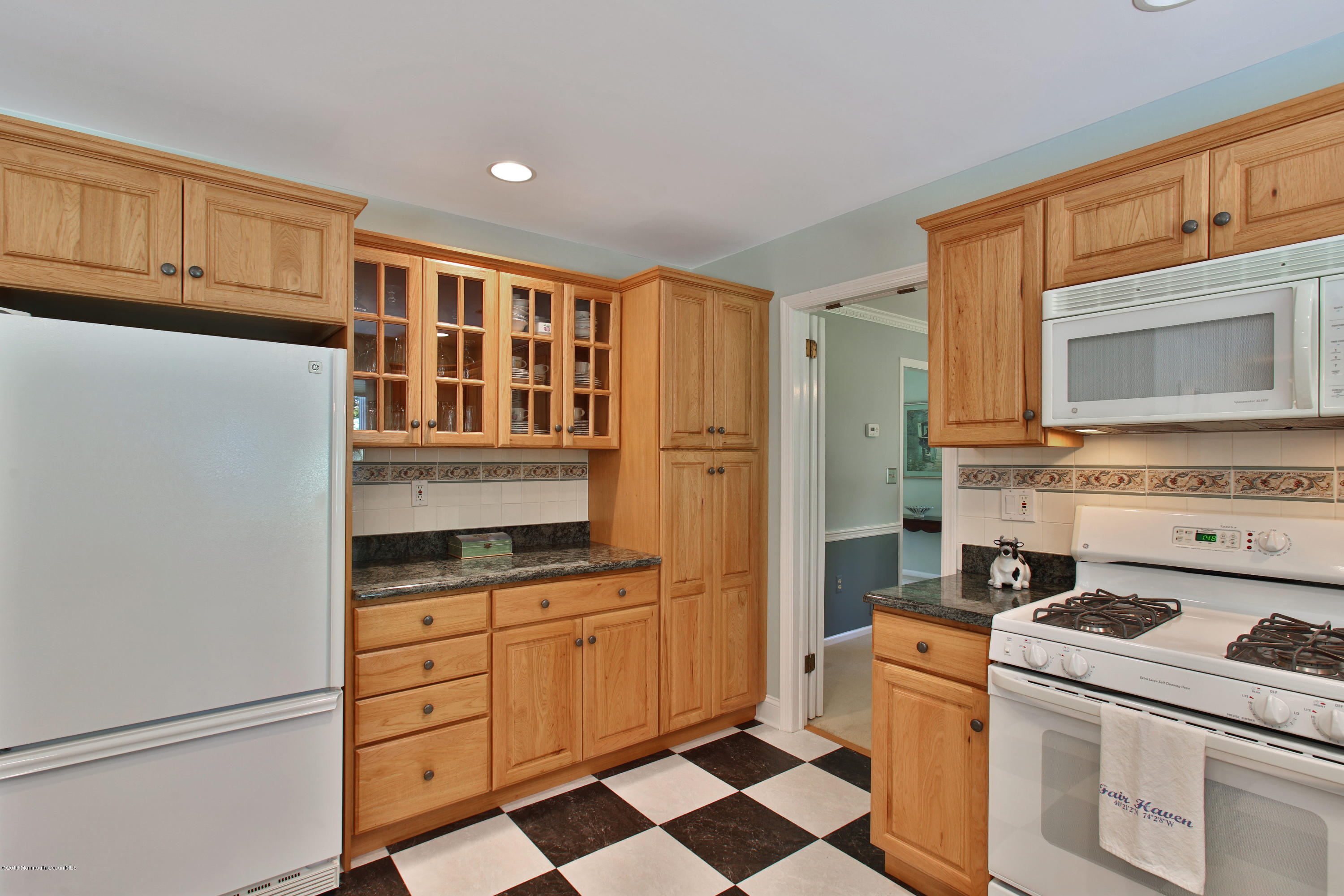 21 Lewis Point Road Fair Haven, NJ 07704 - Photo 9 of 31 Kitchen