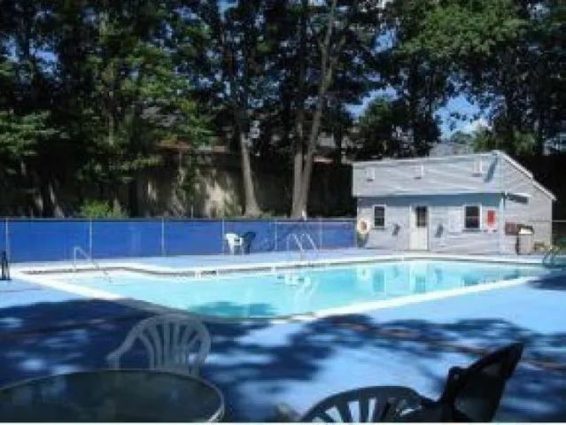 $1,950 | 9 Louisburg Square, Unit U11, Nashua, NH 03060