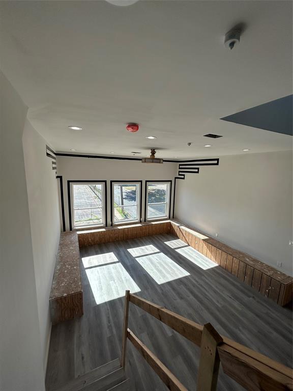 1401 Seegar Street Dallas, TX 75215 - Photo 12 of 17 a view of a hallway with furniture