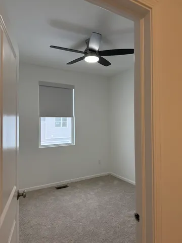 $2,950 | 287 Kingsport Drive, South Elgin, IL 60177