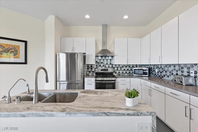 $7,749,990 | 1199 MacDonald Ranch Drive, Henderson, NV 89012