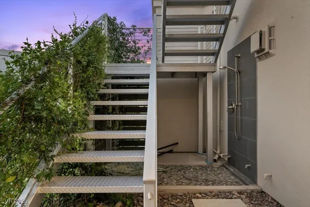 $7,749,990 | 1199 MacDonald Ranch Drive, Henderson, NV 89012