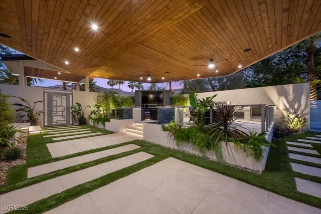 $7,749,990 | 1199 MacDonald Ranch Drive, Henderson, NV 89012