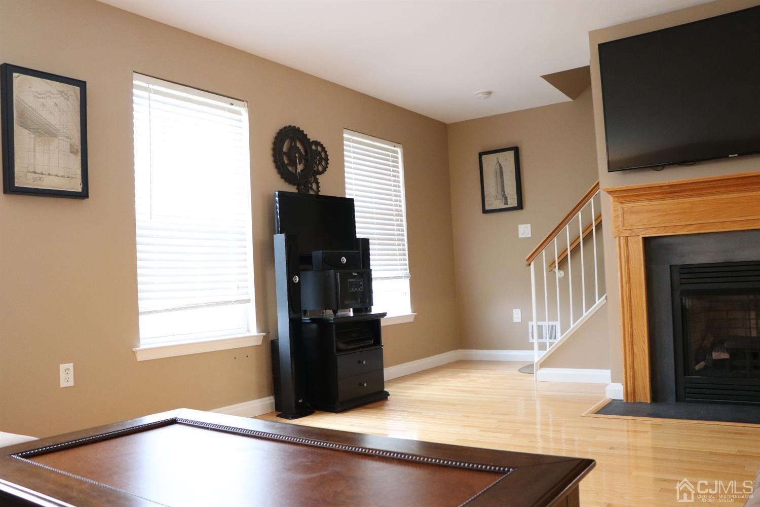 42 Rojewski Way Sayreville, NJ 08859 - Photo 15 of 30 Gallery Image 15