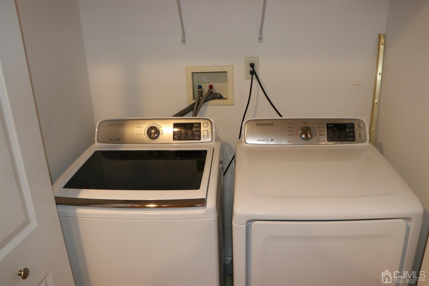 42 Rojewski Way Sayreville, NJ 08859 - Photo 18 of 30 Gallery Image 18