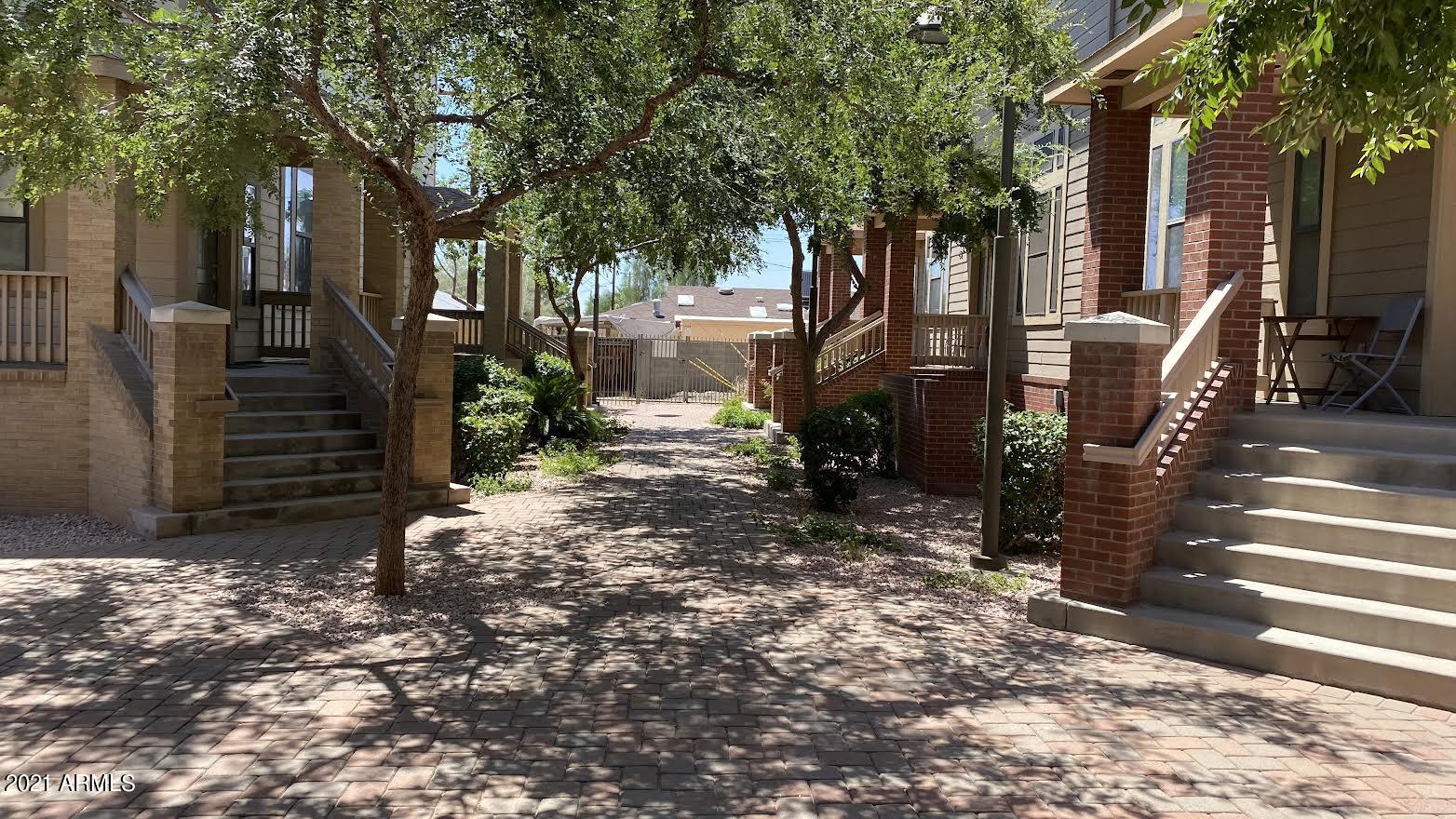 710 South Beck Avenue Tempe, AZ 85281 - Photo 3 of 20 0