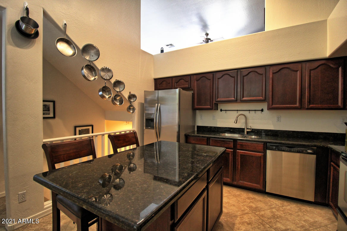 710 South Beck Avenue Tempe, AZ 85281 - Photo 7 of 20 Kitchen2