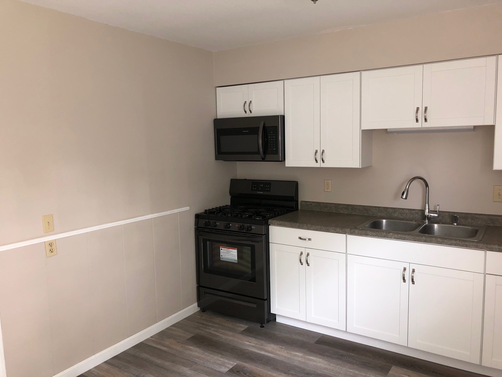 2800 Selkirk Road Springfield, IL 62702 - Photo 5 of 20