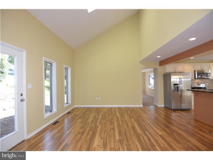 6 Hawthorne Road Reading, PA 19609 - Photo 2 of 23 Gallery Image 2