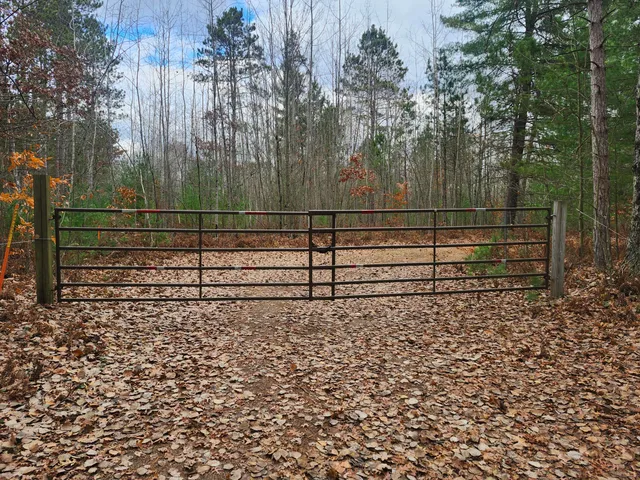 $99,900 | 10544 North Lazy Lane, Bitely, MI 49309