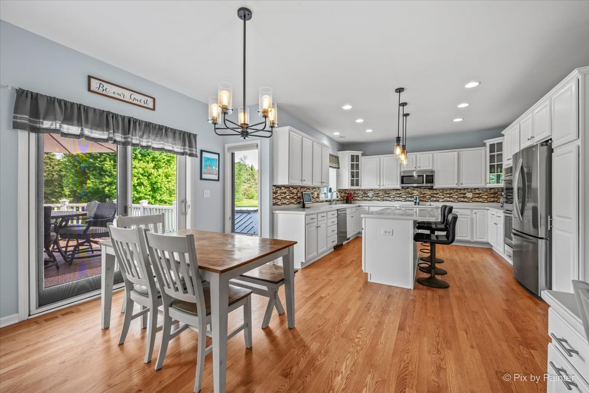 7104 Dove Way Cary, IL 60013 - Photo 17 of 82