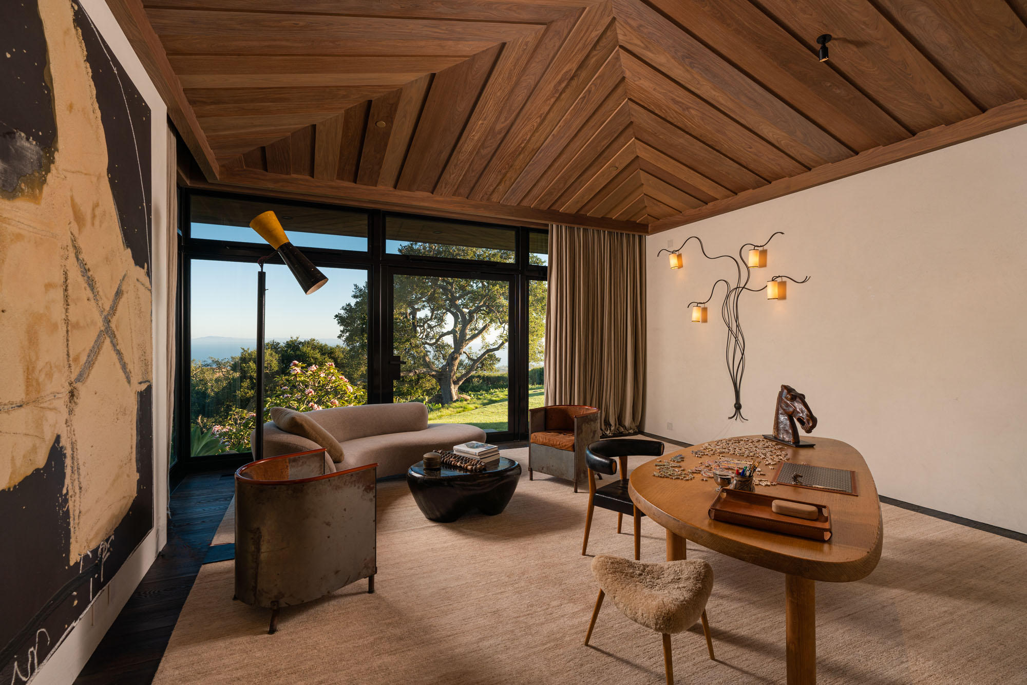 2955 East Valley Road Santa Barbara, CA 93108 - Photo 12 of 31 Guest Room
