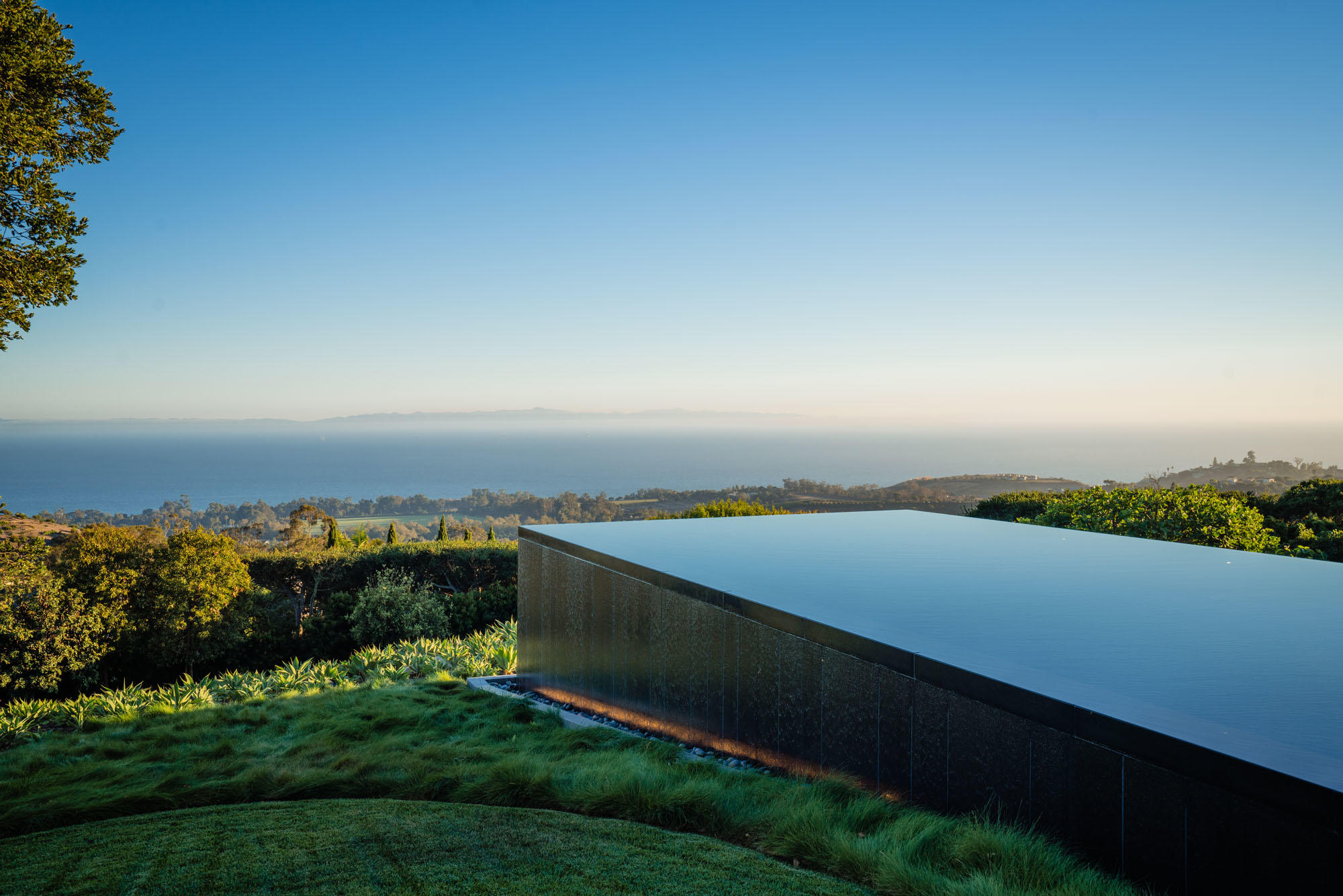 2955 East Valley Road Santa Barbara, CA 93108 - Photo 17 of 31 Infinity Pool