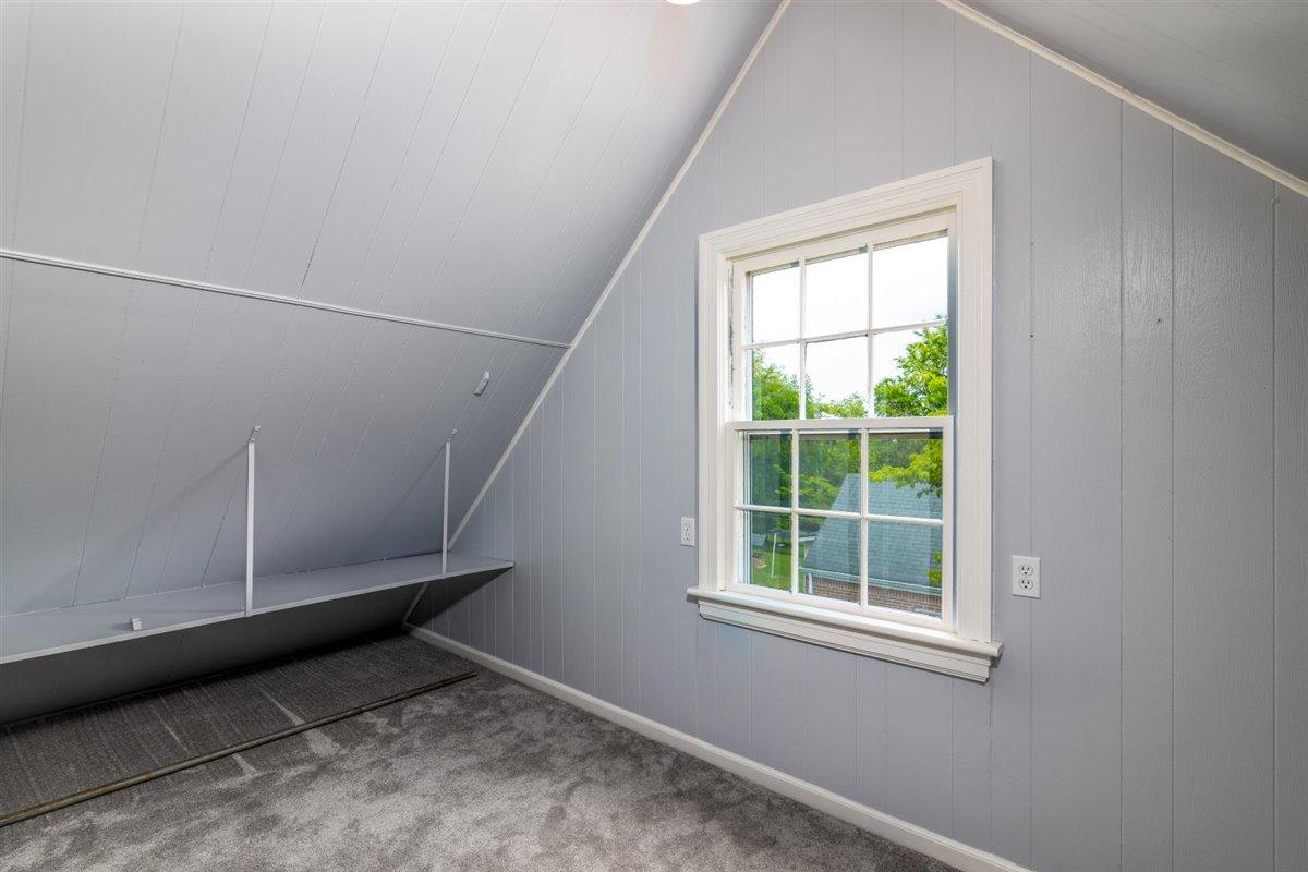 3223 Lawndale Road Roanoke, VA 24018 - Photo 21 of 37 a view of an empty room with a window
