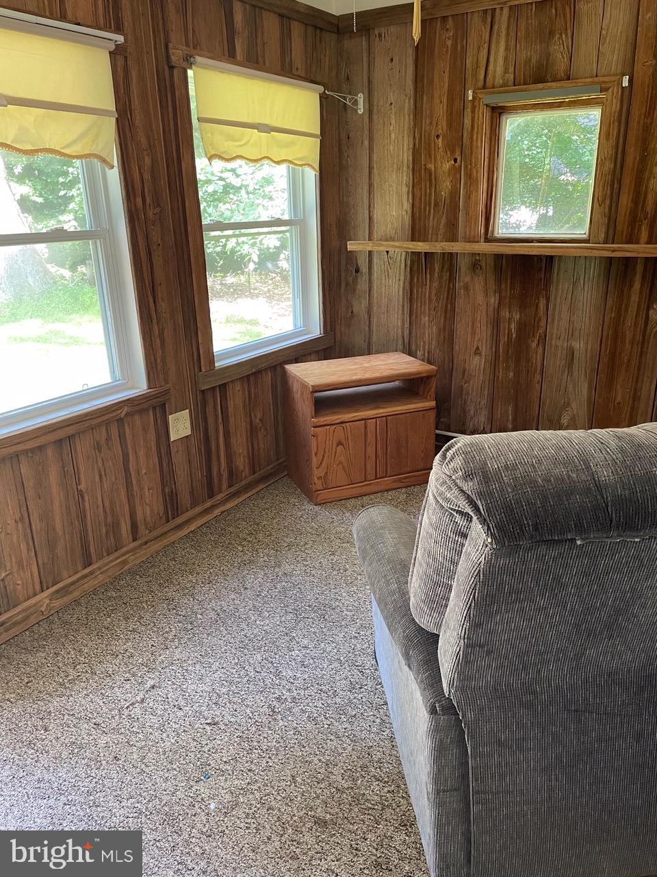 5510 Chelsea Road Aston, PA 19014 - Photo 29 of 31 Enclosed Porch