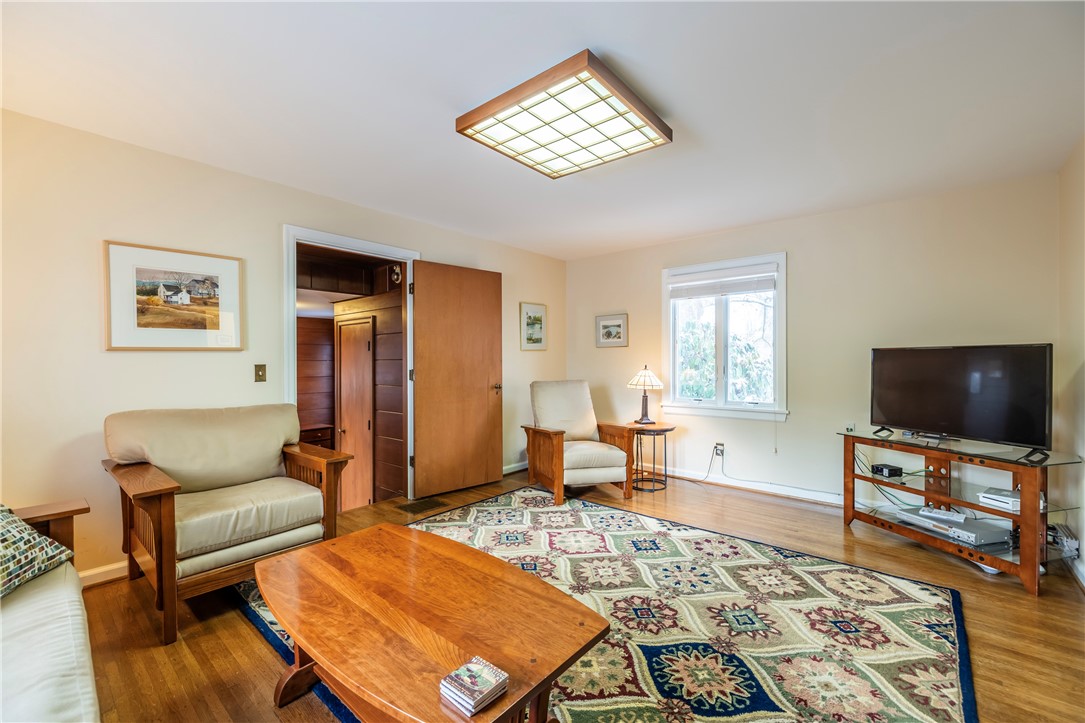 1640 Scribner Road Penfield, NY 14526 - Photo 10 of 43