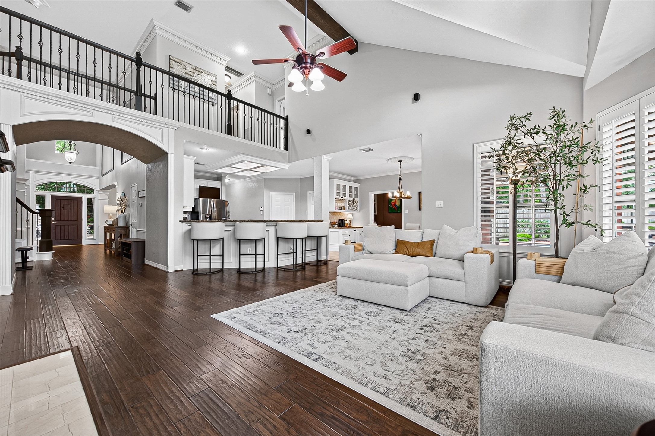 11822 Rue Beaujon Court Tomball, TX 77377 - Photo 10 of 50 All of the custom molding throughout this home adds stately character.