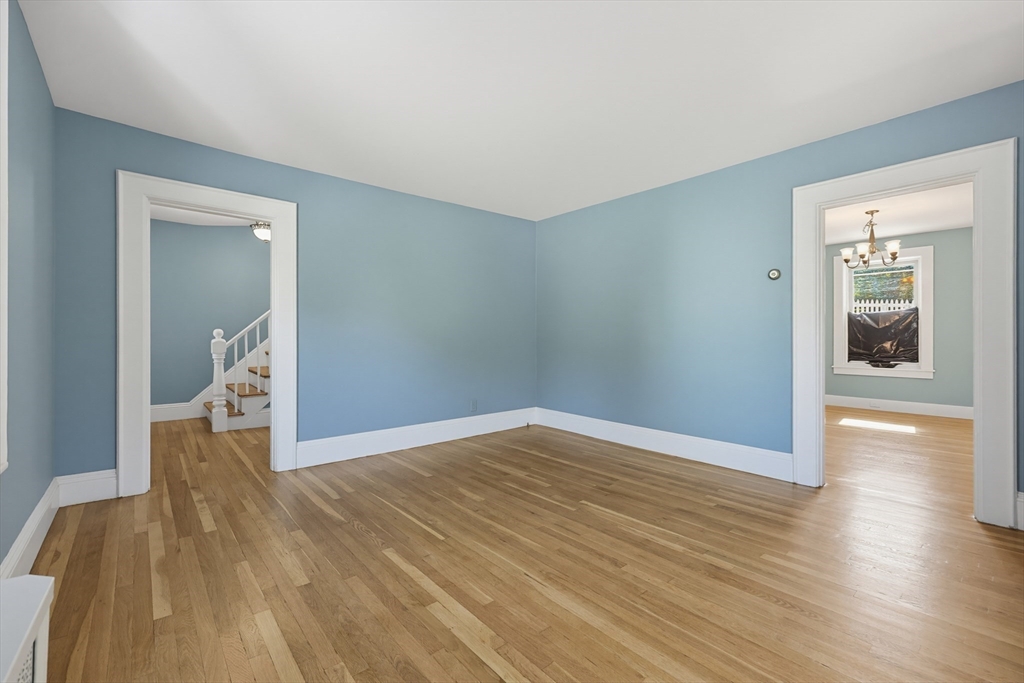 210 Pleasant Street Marblehead, MA 01945 - Photo 12 of 37