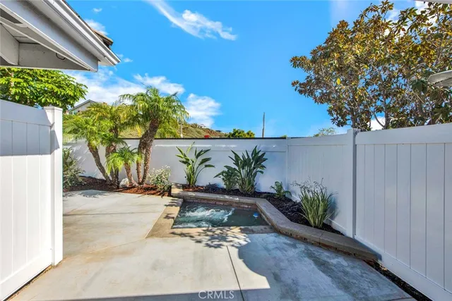 $6,700 | 804 Gardenia Way, Corona del Mar, CA 92625