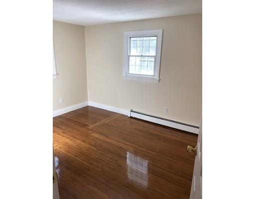 29 Shawnee Road Pepperell, MA 01463 - Photo 7 of 18