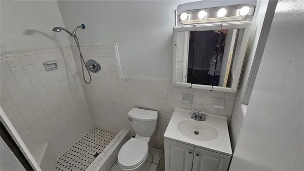 $3,750 | 2771 Southwest 3rd Street, Fort Lauderdale, FL 33312