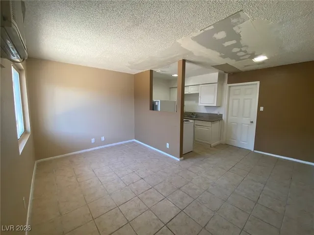 $850 | 236 West Philadelphia Avenue, Unit 4, Las Vegas, NV 89102