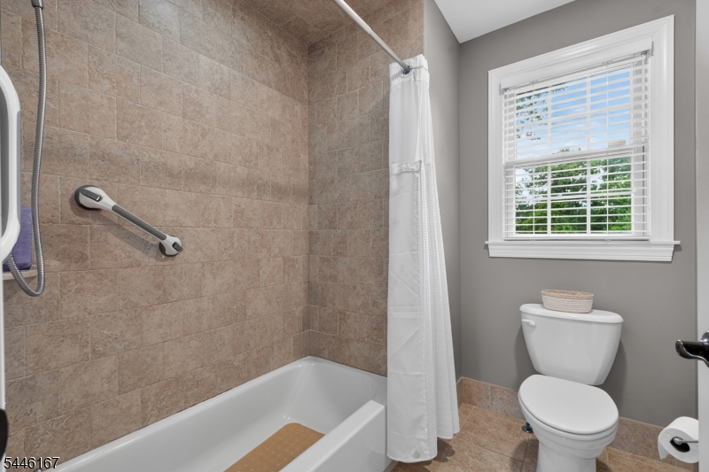 42 Evergreen Avenue Springfield, NJ 07081 - Photo 34 of 45