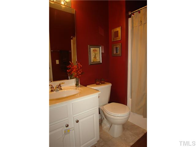 7716 Silver View Lane Raleigh, NC 27613 - Photo 11 of 25 Photo 11