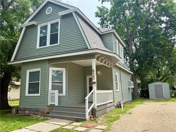 $165,000 | 835 South Hickory Street, Ottawa, KS 66067