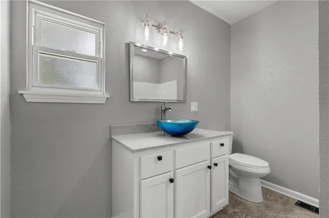 $225,000 | 620 South Huttig Avenue, Independence, MO 64053