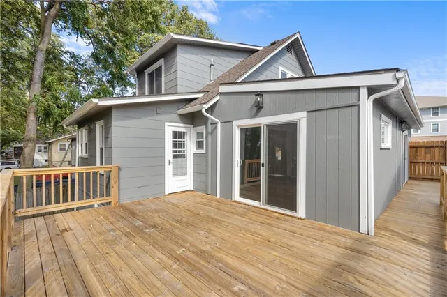 $225,000 | 620 South Huttig Avenue, Independence, MO 64053