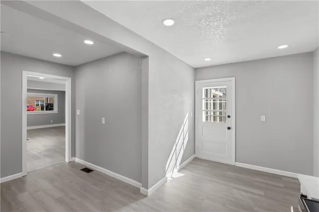 $225,000 | 620 South Huttig Avenue, Independence, MO 64053