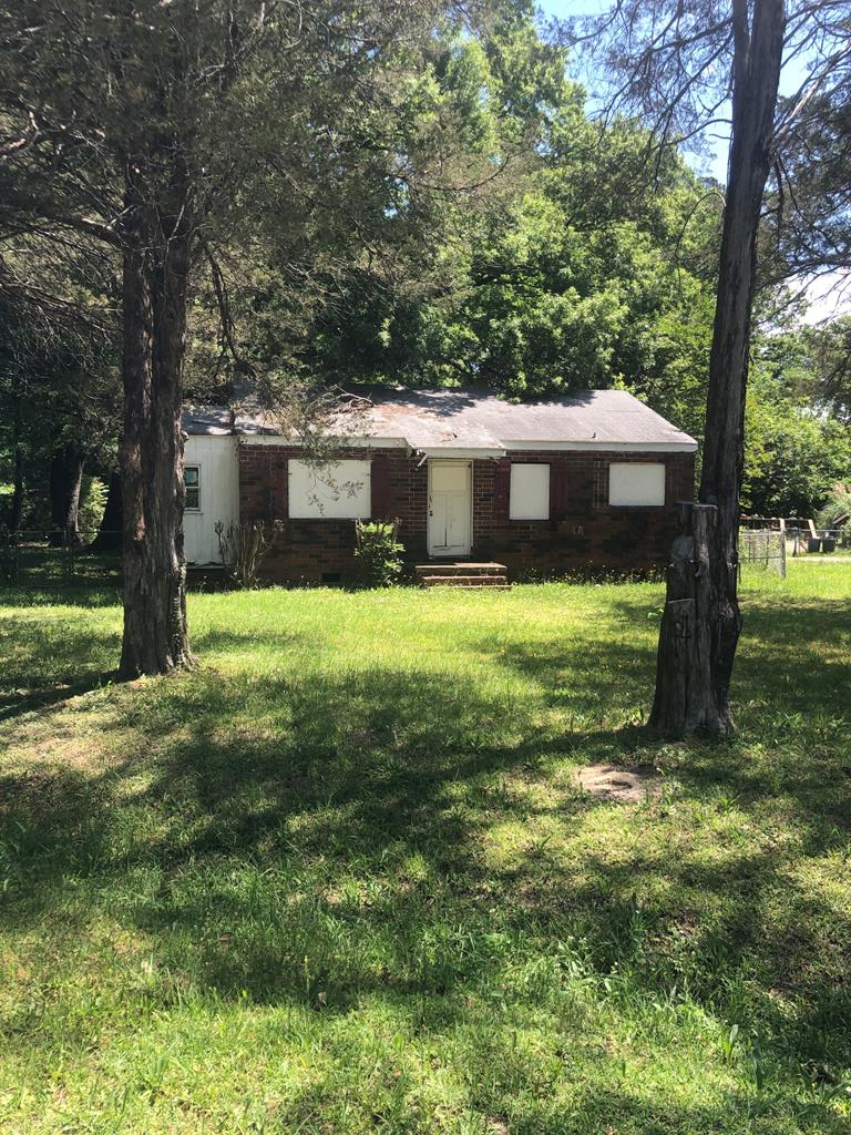 1048 Brooks Road Columbus, GA 31903 - Photo 1 of 2 Main View