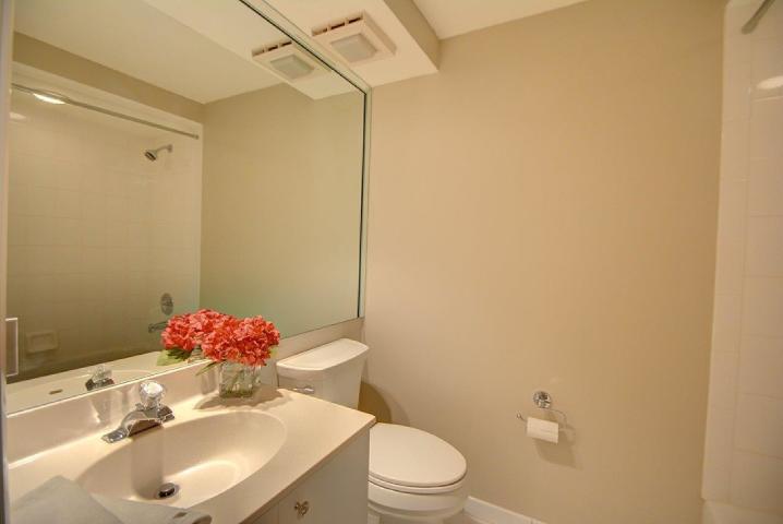 17051 Emile Street, Unit 4 Boca Raton, FL 33487 - Photo 25 of 29 Bathroom 2
