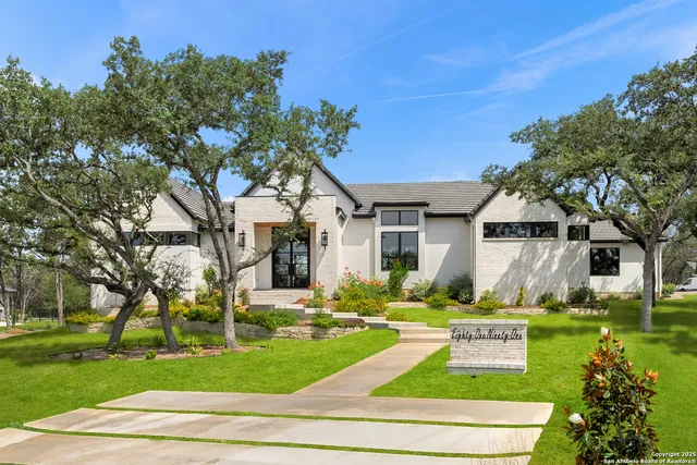 $1,100,000 | 8191 Blue Oak Way, San Antonio, TX 78266