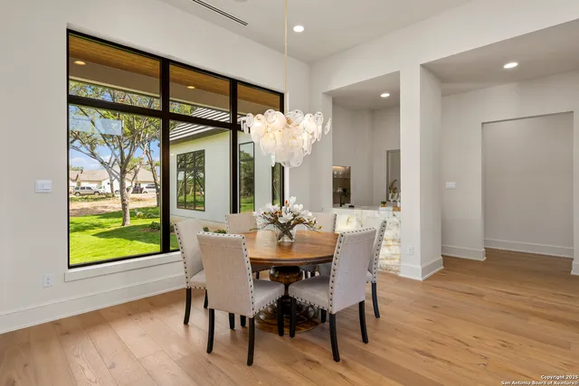 $1,100,000 | 8191 Blue Oak Way, San Antonio, TX 78266