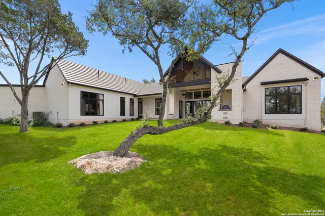 $1,100,000 | 8191 Blue Oak Way, San Antonio, TX 78266