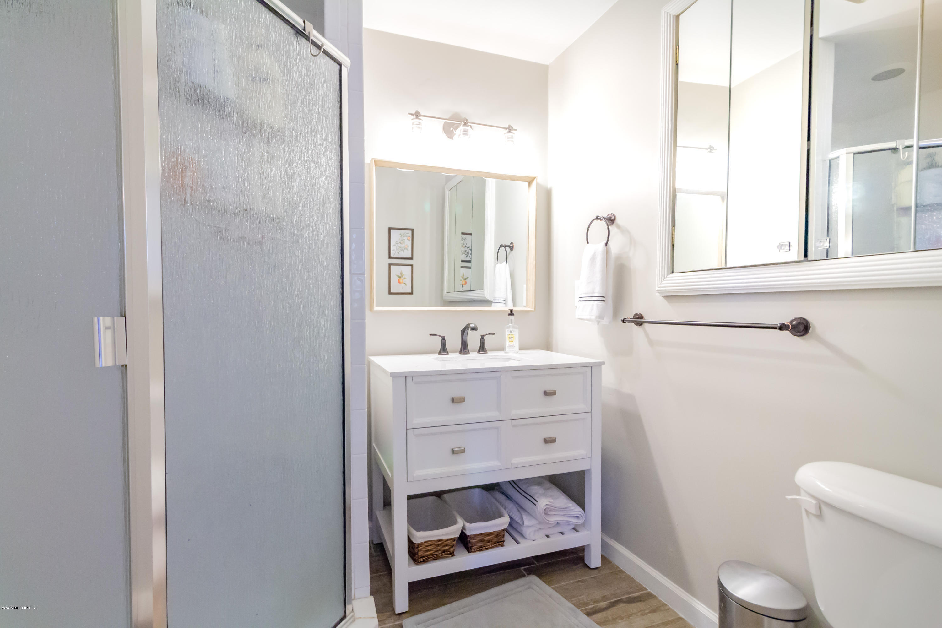 1333 San Amaro Road Jacksonville, FL 32207 - Photo 26 of 31 Master Bath