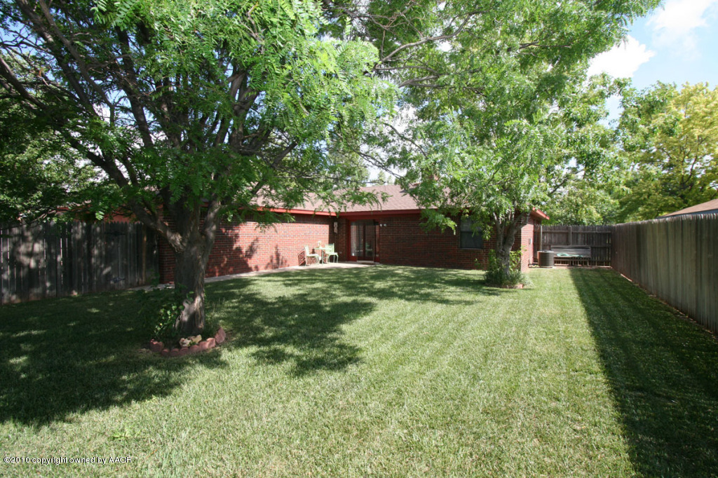 6809 Rochelle Lane Amarillo, TX 79109 - Photo 12 of 14 back yard