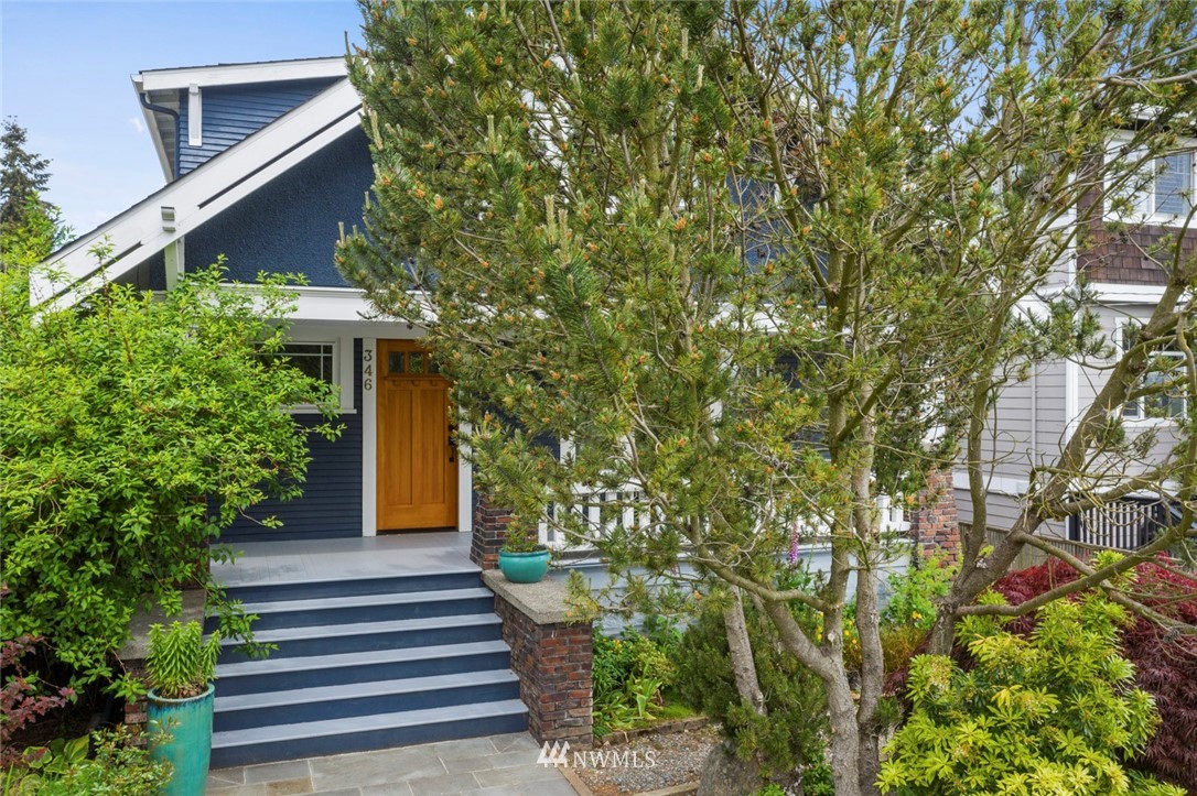 346 North 71st Street Seattle, WA 98103 - Photo 3 of 36 Gallery Image 3