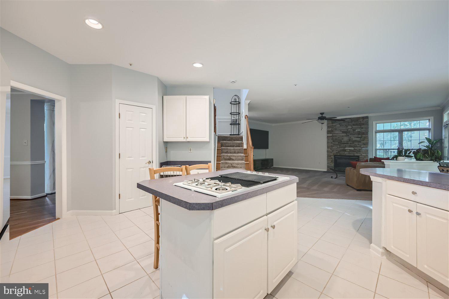 3205 Dunwood Ridge Terrace Bowie, MD 20721 - Photo 11 of 52 Kitchen | Work Station