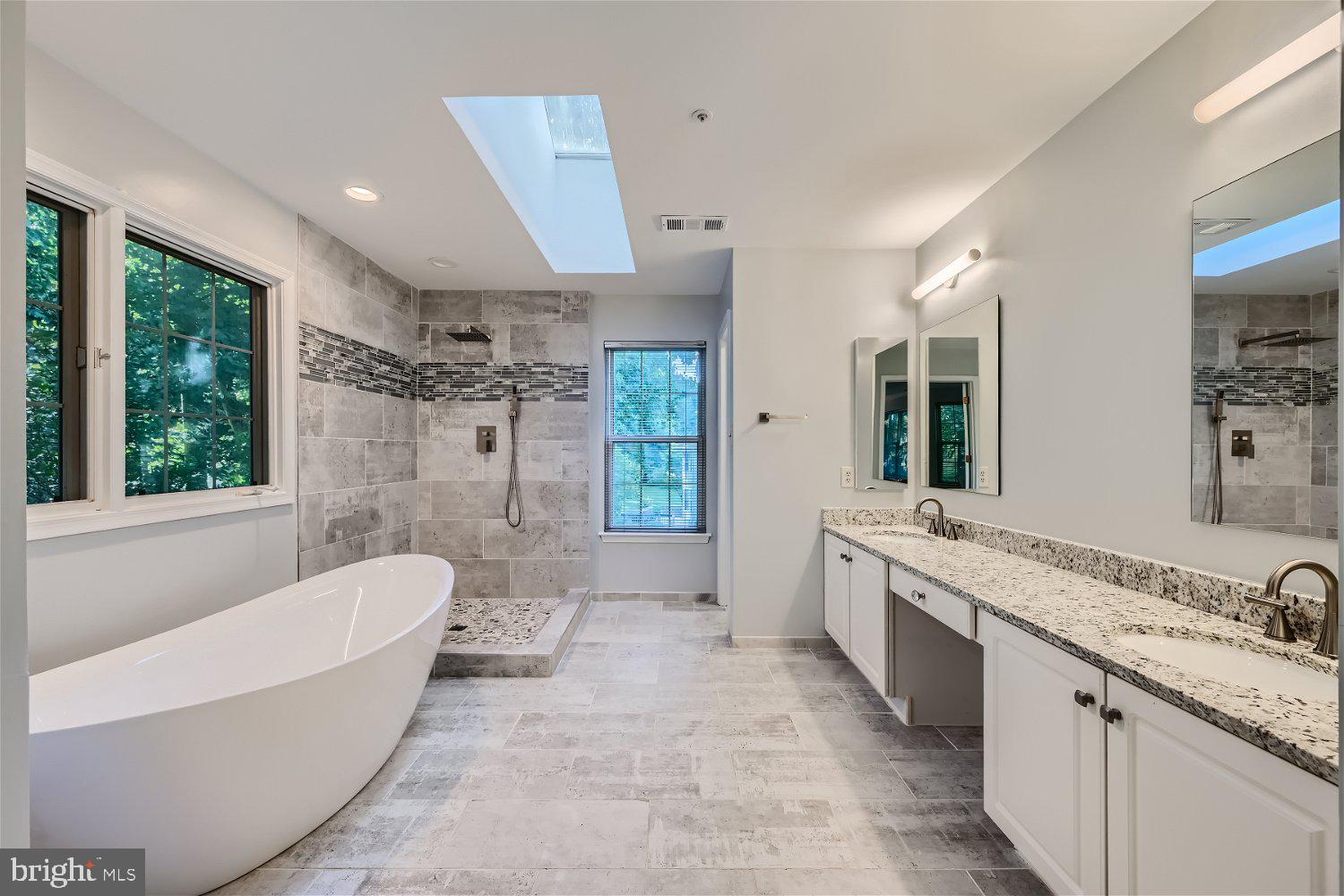 3205 Dunwood Ridge Terrace Bowie, MD 20721 - Photo 22 of 52 Primary Spa Bath | Open Shower