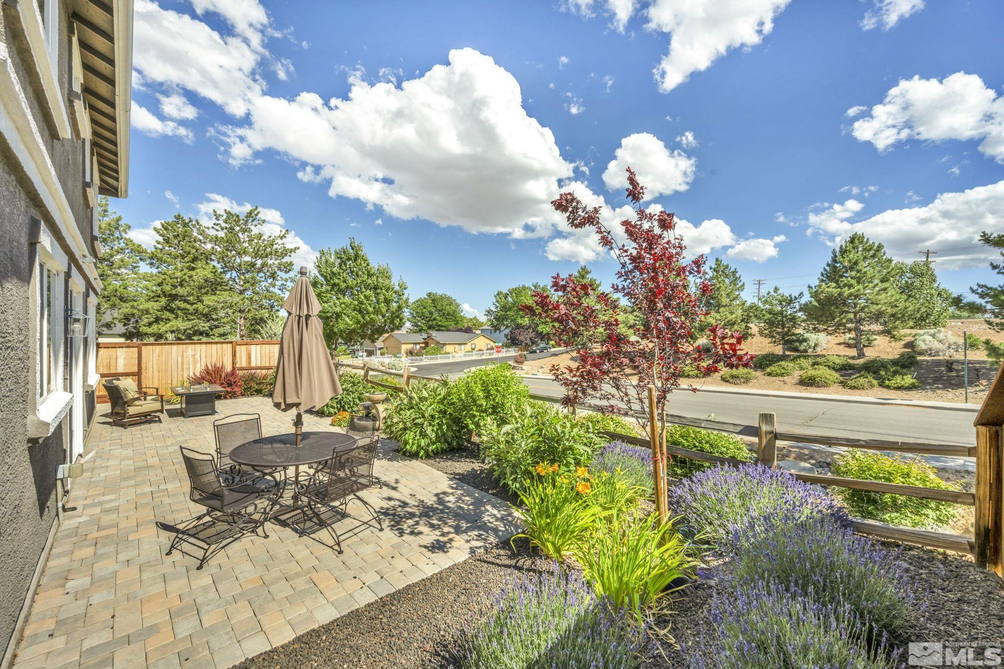 1433 Washington Street Reno, NV 89503 - Photo 6 of 35 a view of a pathway with a yard