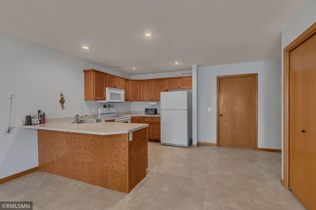 $295,900 | 6884 22nd Loop North, St. Cloud, MN 56303