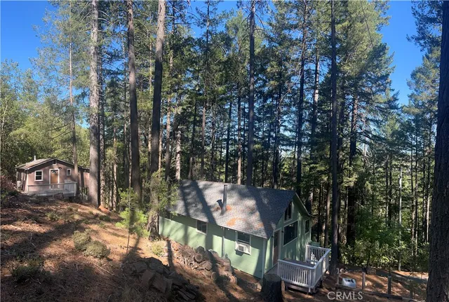 a view of outdoor space yard and patio