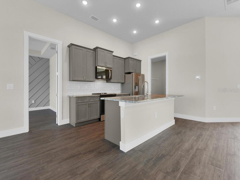 10381 Rainsville Street Port Charlotte, FL 33981 - Photo 8 of 31